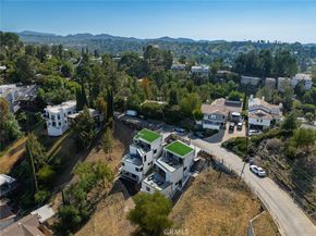 5134 Medina Road, Woodland Hills CA 91364
