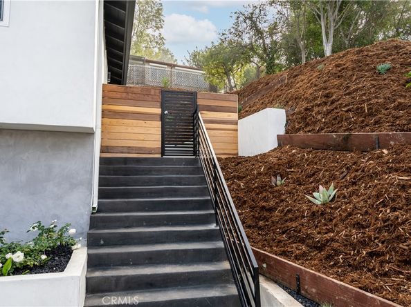 3362 Bellota Way, Los Angeles CA 90027
