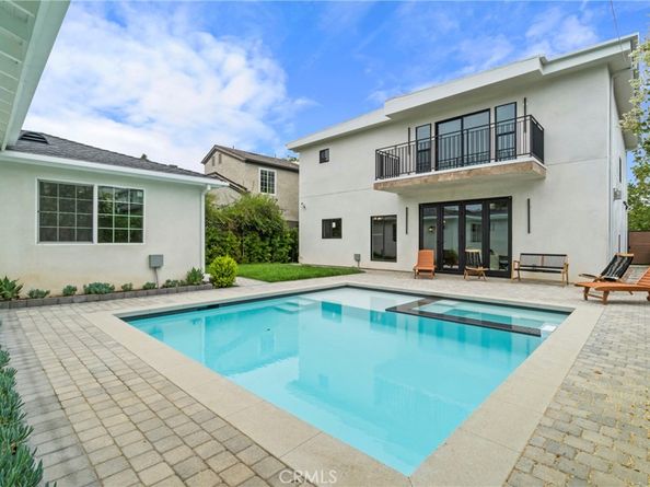 4635 Noble Avenue, Sherman Oaks CA 91403