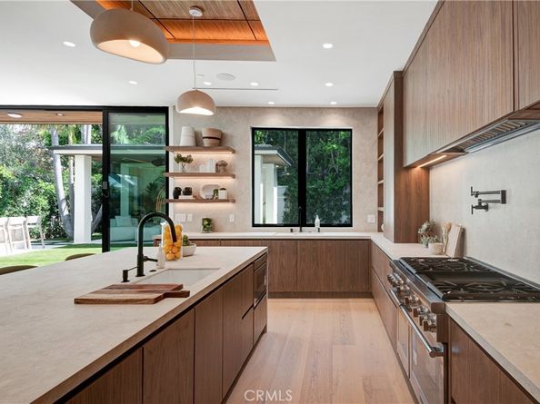 13158 Otsego Street, Sherman Oaks CA 91423