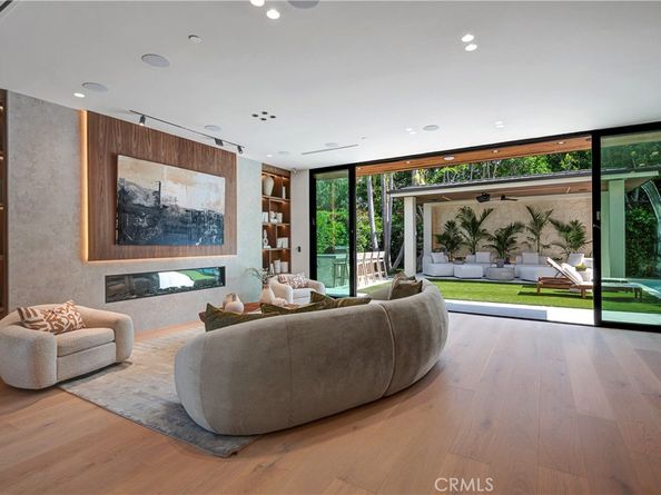 13158 Otsego Street, Sherman Oaks CA 91423
