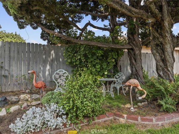 6425 Satsuma Avenue, North Hollywood CA 91606