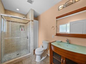 6425 Satsuma Avenue, North Hollywood CA 91606