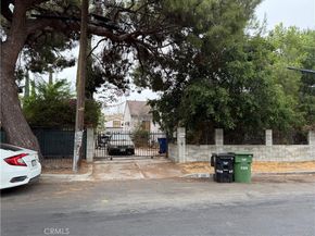 6928 Gentry Avenue, North Hollywood CA 91605