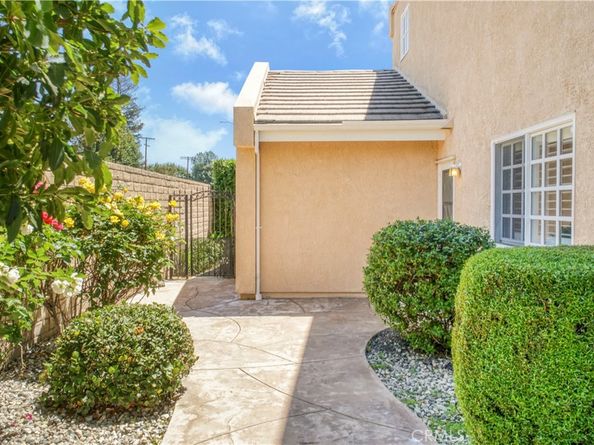 9455 Brandon Court, Northridge CA 91325