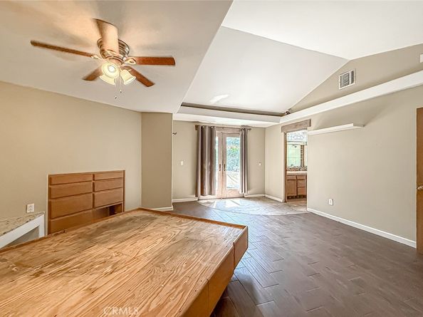 8835 Monogram Avenue, North Hills CA 91343