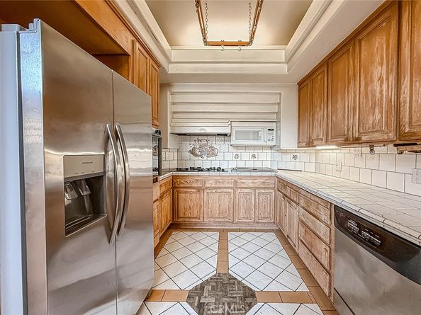 8835 Monogram Avenue, North Hills CA 91343