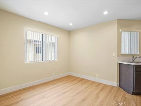 1207 N Columbus Avenue, Glendale CA 91202