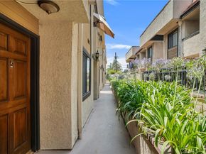 1207 N Columbus Avenue, Glendale CA 91202