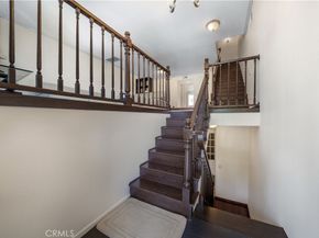 18100 Burbank Boulevard 11, Tarzana CA 91356