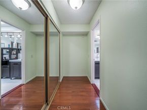 18100 Burbank Boulevard 11, Tarzana CA 91356