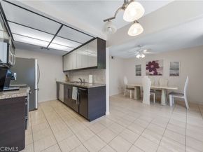 18100 Burbank Boulevard 11, Tarzana CA 91356