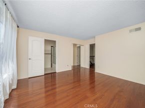 18100 Burbank Boulevard 11, Tarzana CA 91356