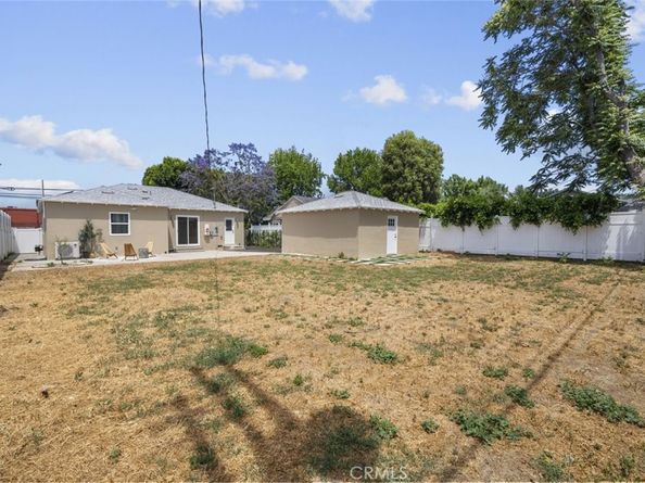 6820 Jellico Avenue, Van Nuys CA 91406