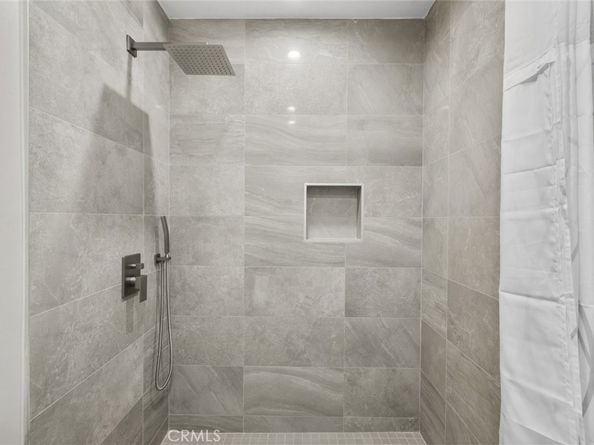 6820 Jellico Avenue, Van Nuys CA 91406