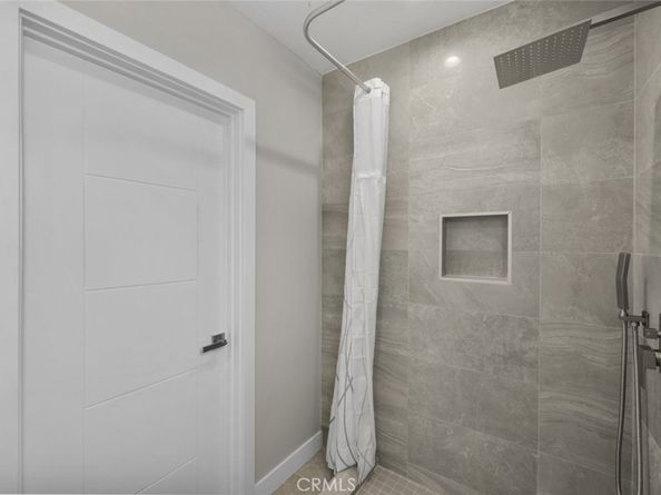 6820 Jellico Avenue, Van Nuys CA 91406