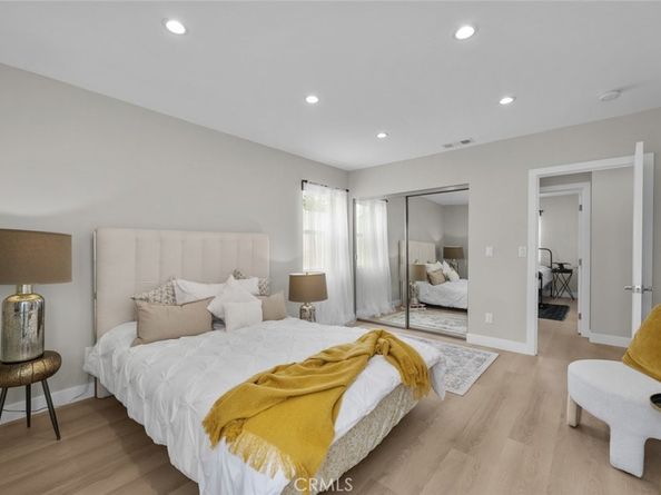 6820 Jellico Avenue, Van Nuys CA 91406