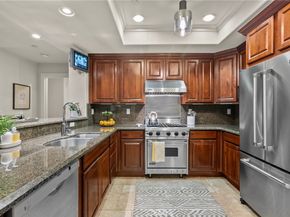 12044 Hoffman Street 204, Studio City CA 91604