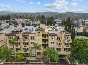 12044 Hoffman Street 204, Studio City CA 91604