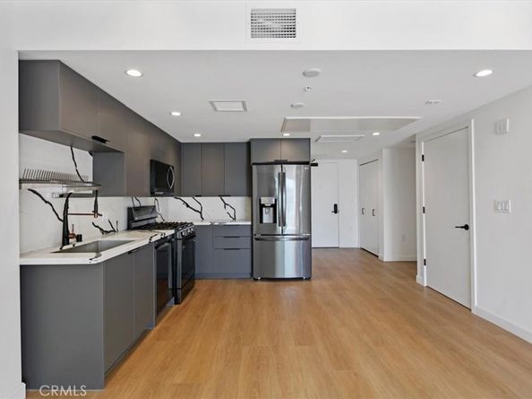 321 S Oxford Avenue 606, Los Angeles CA 90020