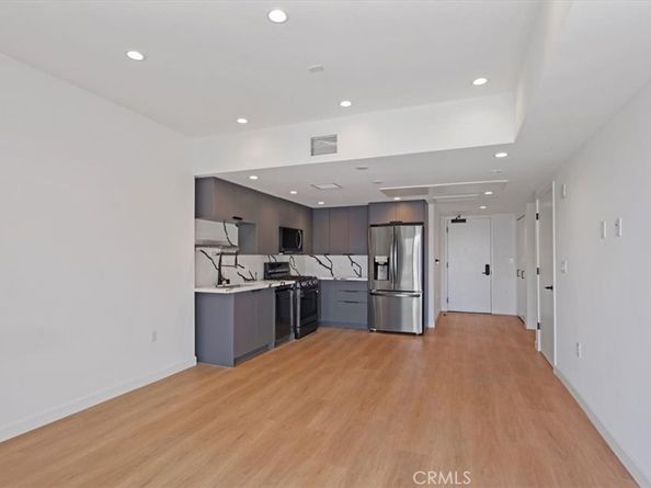 321 S Oxford Avenue 606, Los Angeles CA 90020