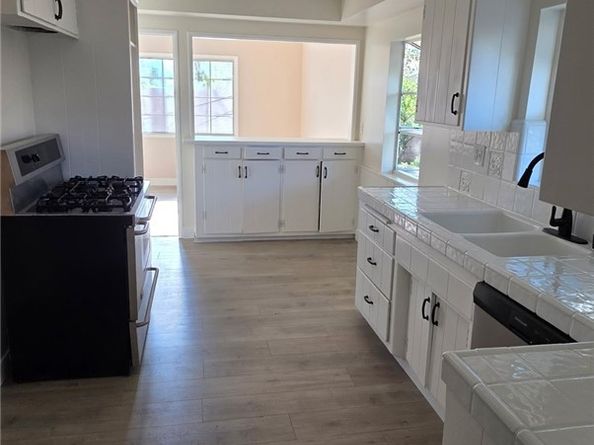 8849 Swinton Avenue, North Hills CA 91343