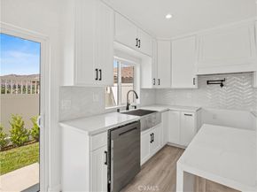 12519 Haleh Lane, Sylmar CA 91342