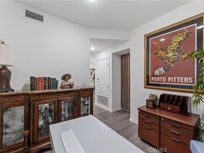 5253 Vantage Avenue 202, Valley Village CA 91607