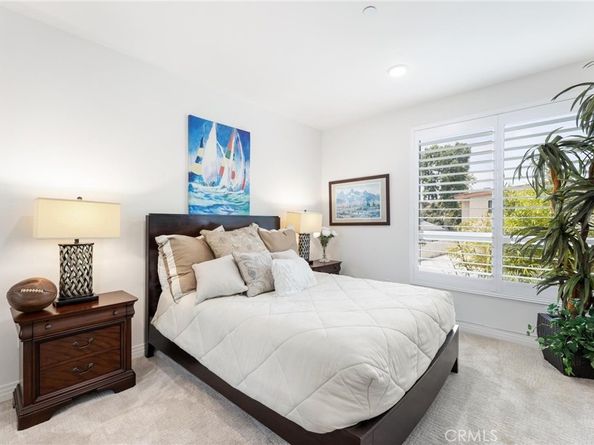 5253 Vantage Avenue 202, Valley Village CA 91607