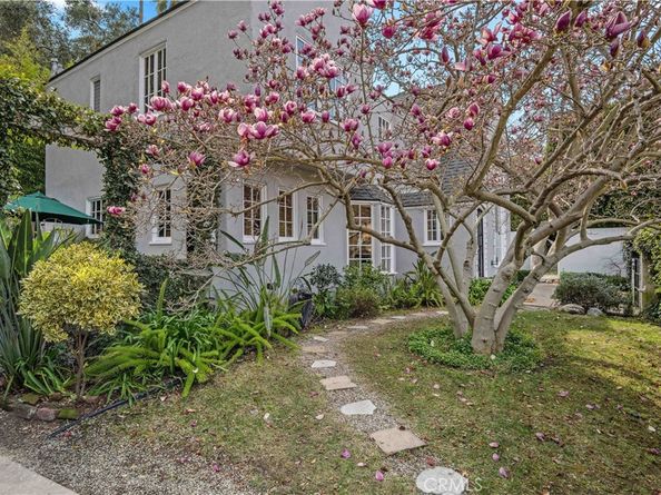 3158 Oakshire Drive, Los Angeles CA 90068