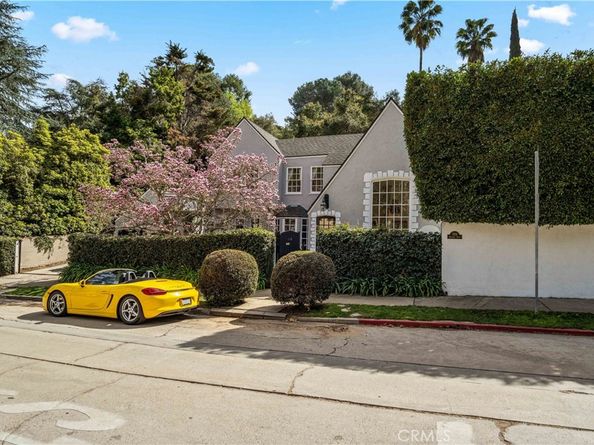 3158 Oakshire Drive, Los Angeles CA 90068