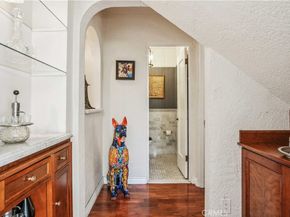 3158 Oakshire Drive, Los Angeles CA 90068