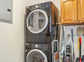 3158 Oakshire Drive, Los Angeles CA 90068