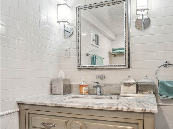 3158 Oakshire Drive, Los Angeles CA 90068