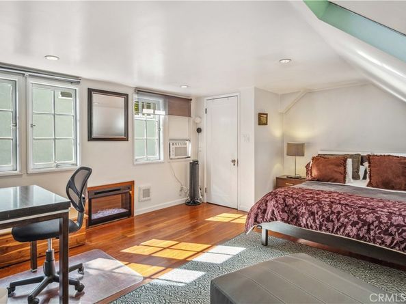 3158 Oakshire Drive, Los Angeles CA 90068