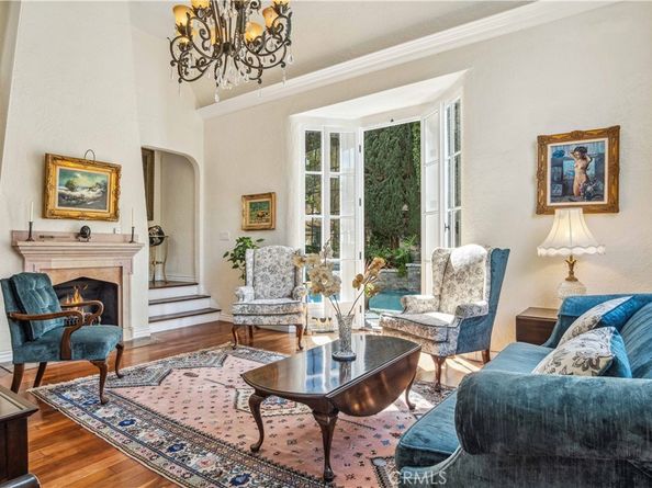 3158 Oakshire Drive, Los Angeles CA 90068