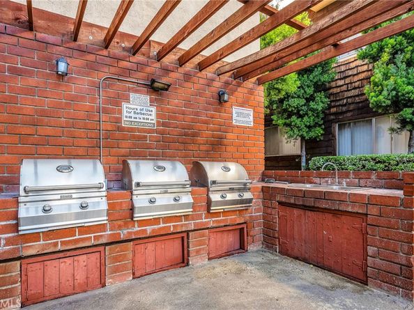 5414 Newcastle Avenue 8, Encino CA 91316