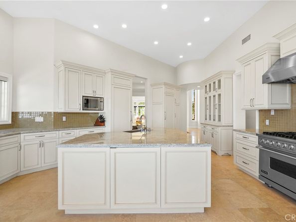 13320 Mulholland Drive, Beverly Hills CA 90210