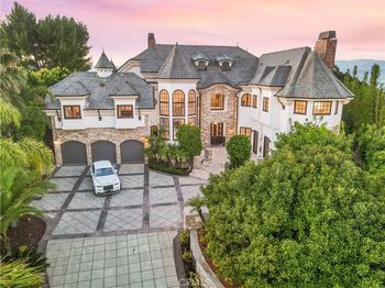 13320 Mulholland Drive