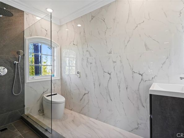 13320 Mulholland Drive, Beverly Hills CA 90210