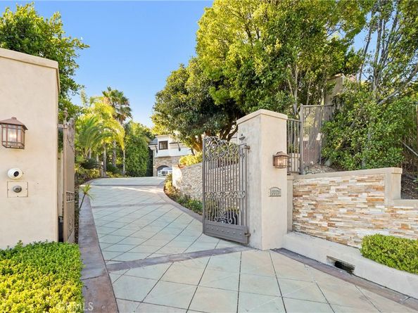 13320 Mulholland Drive, Beverly Hills CA 90210