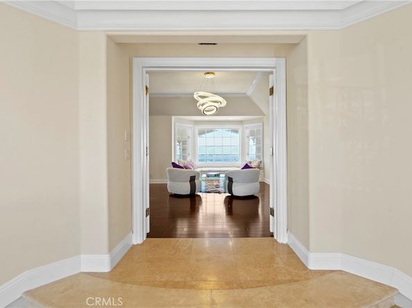 13320 Mulholland Drive, Beverly Hills CA 90210