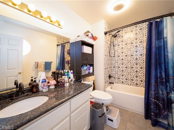 8744 Burnet 7, North Hills CA 91343