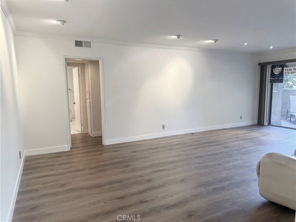 4487 Colbath Avenue 101, Sherman Oaks CA 91423