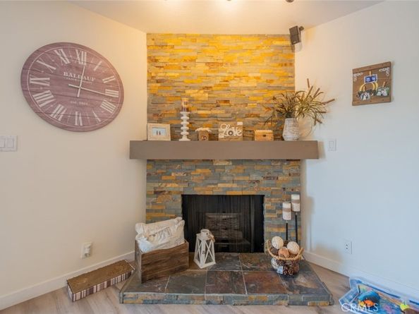 16732 Lassen Street, Northridge CA 91343