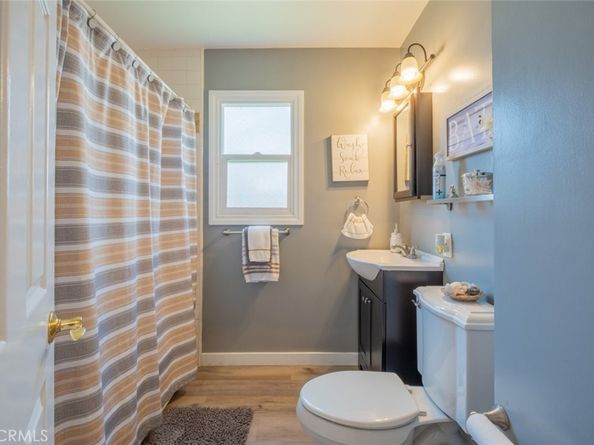 16732 Lassen Street, Northridge CA 91343