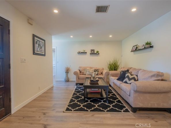16732 Lassen Street, Northridge CA 91343