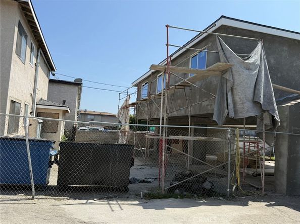 7107 Coldwater Canyon Avenue, North Hollywood CA 91605