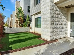 190 Scale, Irvine CA 92618