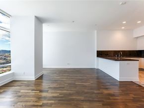 900 W Olympic Boulevard 30H, Los Angeles CA 90015